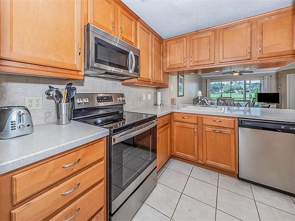 5th image of 816 Wexford Blvd #816