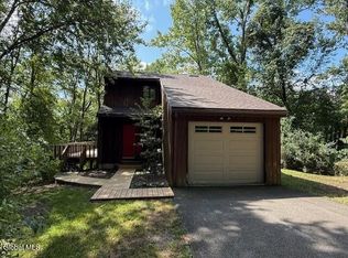 104 Vosburgh Rd, Averill Park, NY 12018