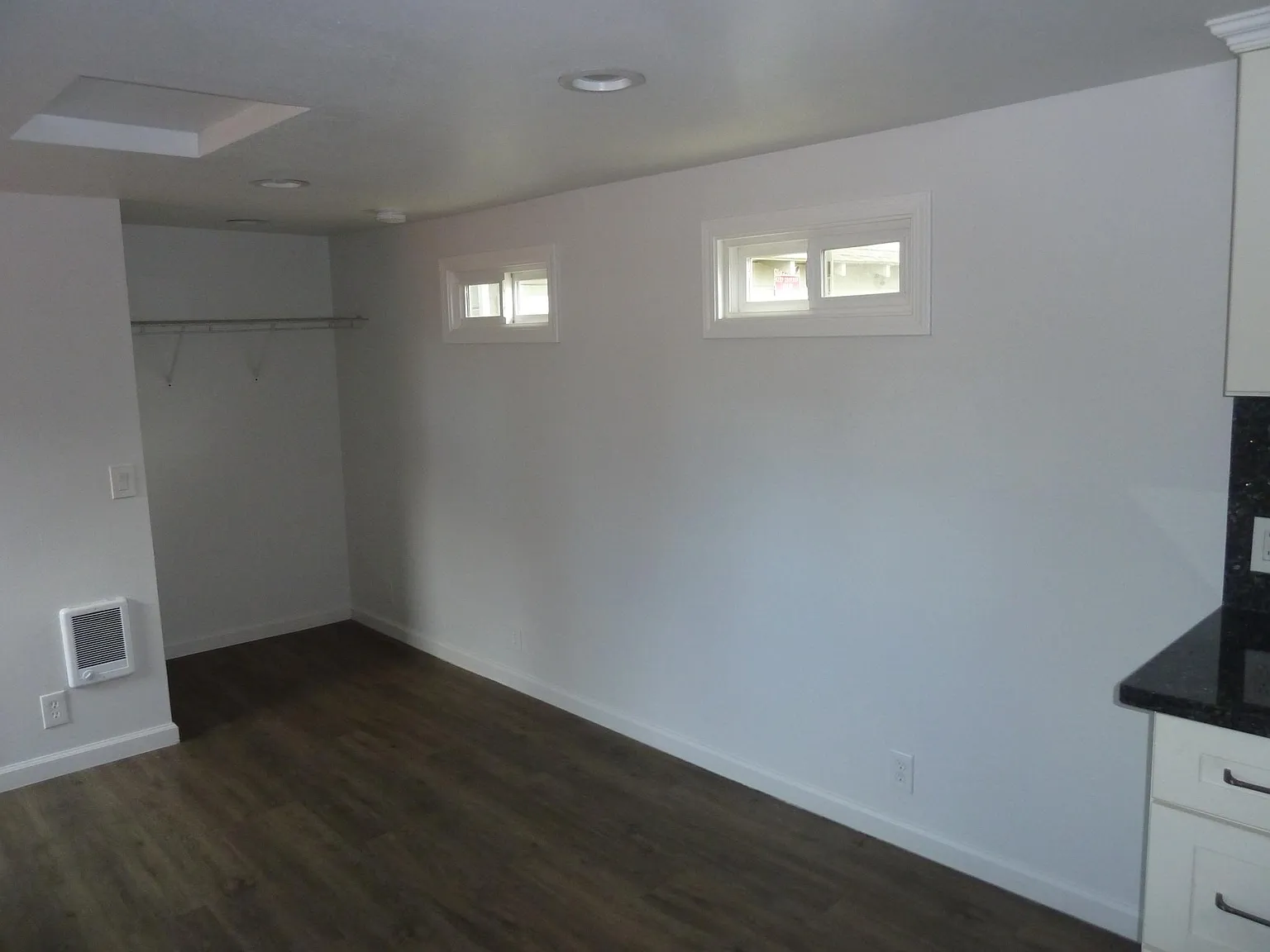 Studio, 200 sqft, $1,350 — Photo 4
