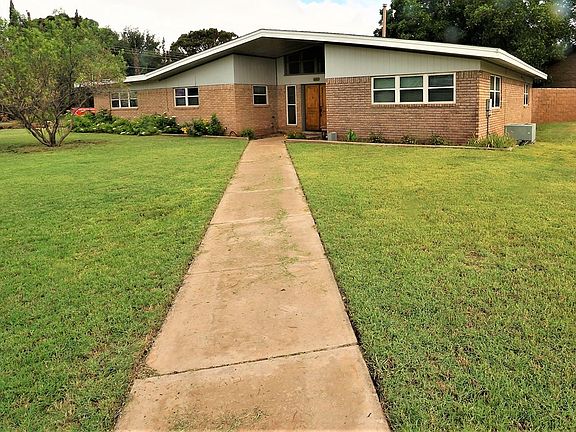 2nd image of 3201 Bainbridge Dr