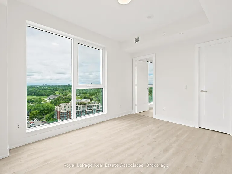 25 Cordova Ave #1812 — Photo 15