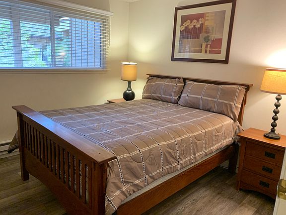 Guest bedroom