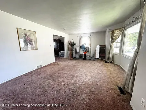 5 bed, 3.5 bath, $2,295 — Photo 3