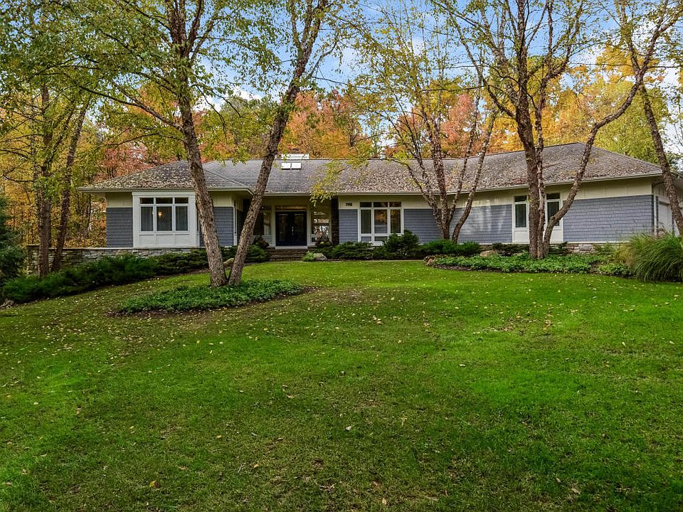 1st image of 7915 Loral Pines Dr SE
