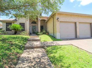 1801 Woodland Dr, Laredo, TX 78045