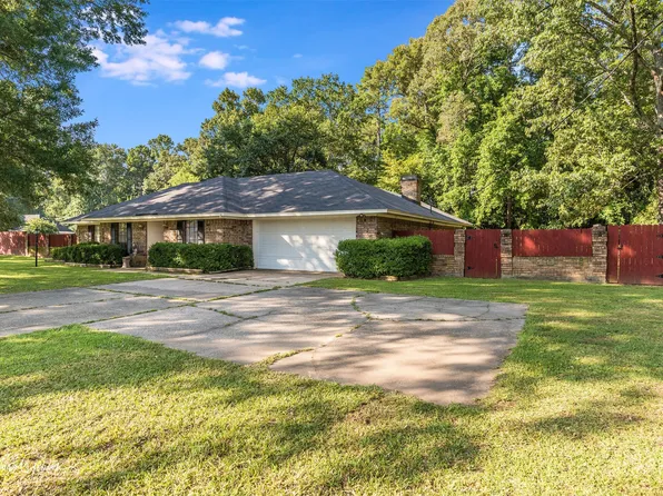 638 Parks Rd, Benton, LA 71006