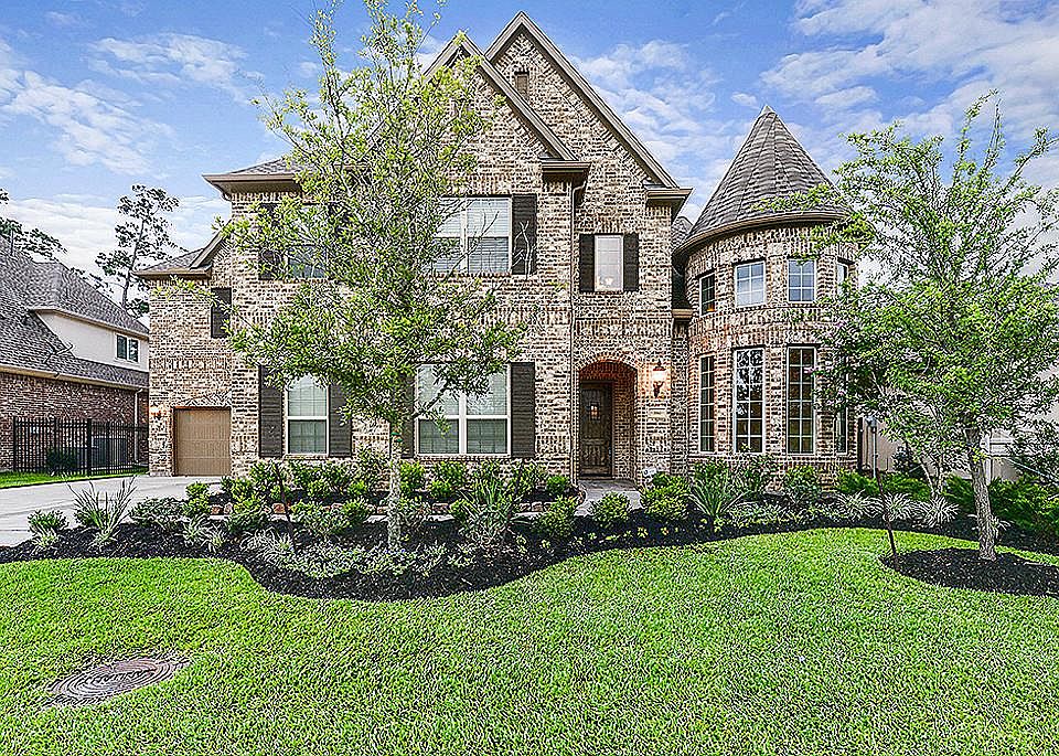 1st image of 3044 S Cotswold Manor Dr
