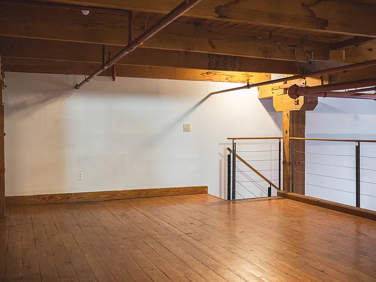 Grand Lofts — Photo 16