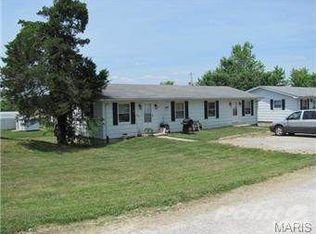 3 Moccasin Dr, Warrenton, MO 63383