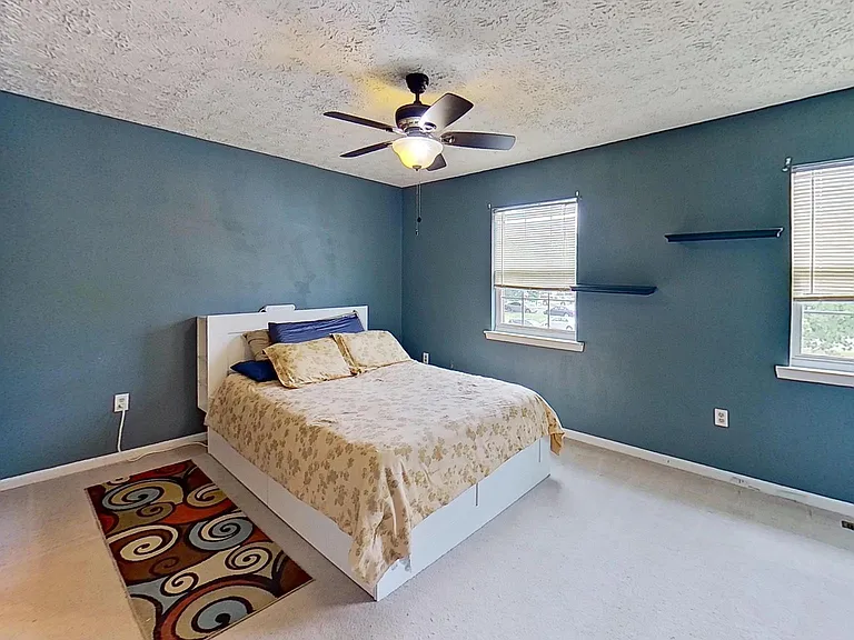 21837 Ronald Dr — Photo 7