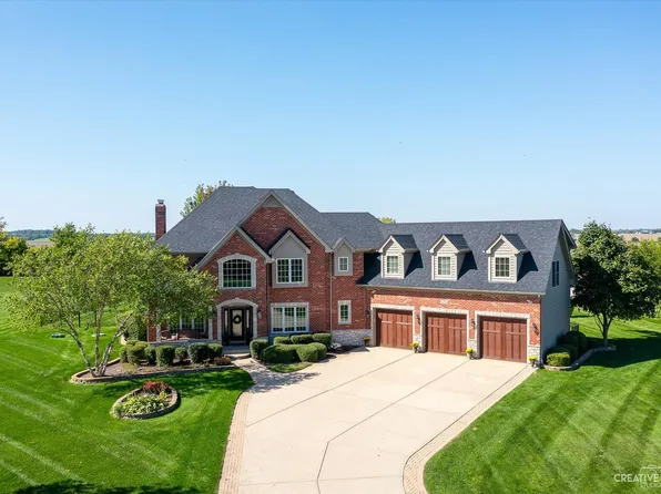 5085 Half Round Rd, Oswego, IL 60543