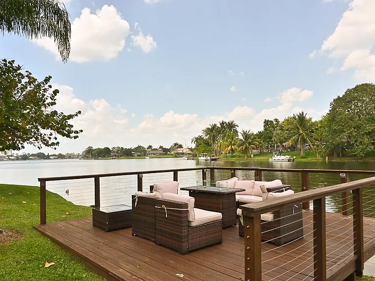 12828 Meadowbreeze Dr — Photo 1