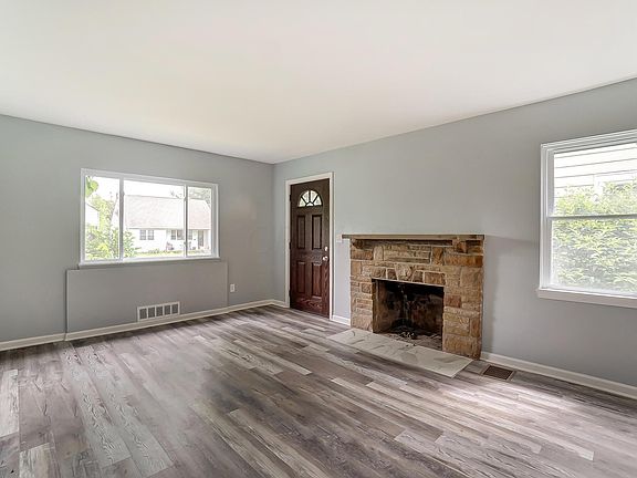 4th image of 55 Leland Ave