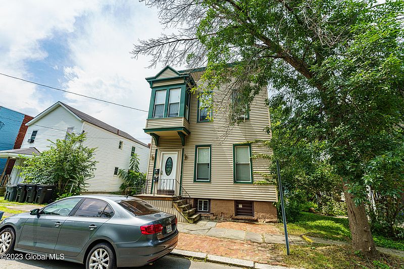 5th image of 102 11th Street