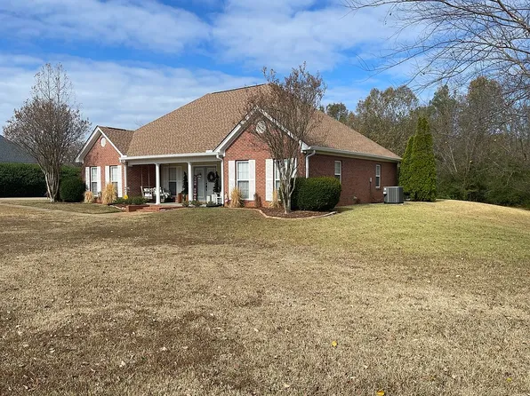 961 Phillips Hill Rd, Columbus, MS 39702