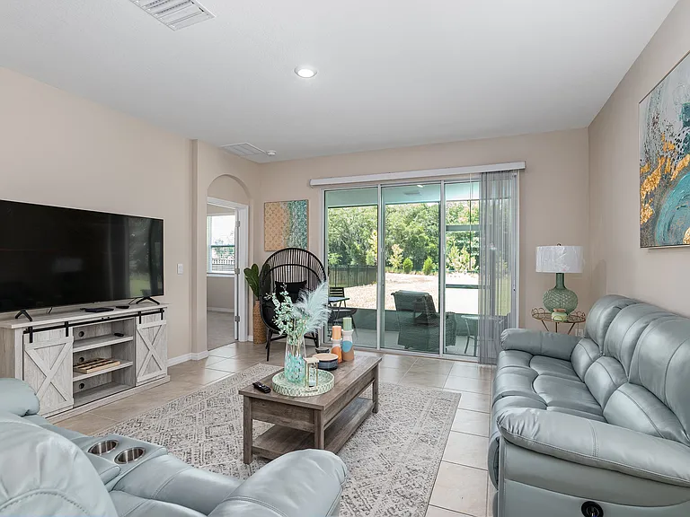 5389 NW 48th Pl — Photo 8