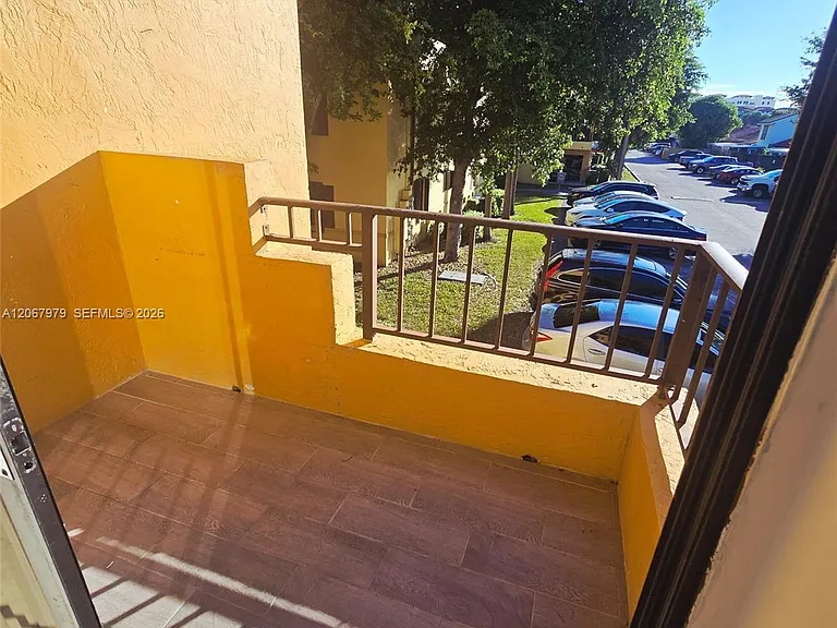 580 NW 114th Ave #201 — Photo 7