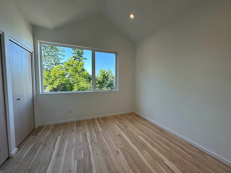 7021 N Montana Ave — Photo 7