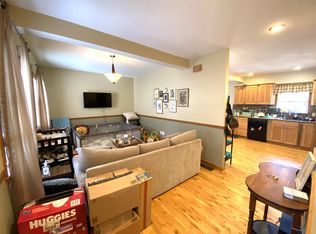 44 Warren St #1, Cambridge, MA 02141