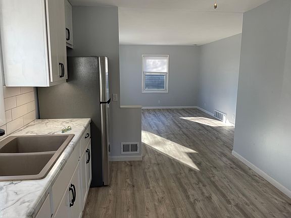 3rd image of 1235 Marion Ave
