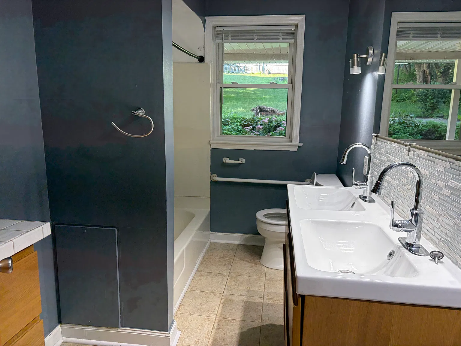 2 bed, 1340 sqft, $1,600 — Photo 3