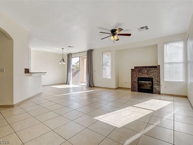 10261 Bentley Oaks Ave — Photo 6