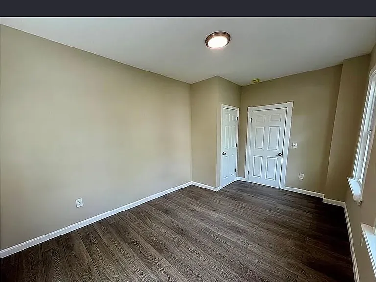 60 Whittier Ave #1 — Photo 5