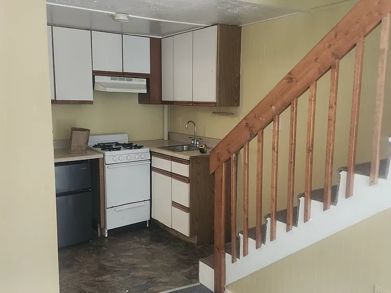 9 Depot St #7 — Photo 2