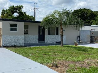 480 Old Spanish Trail Rd, Lake Worth, FL 33462
