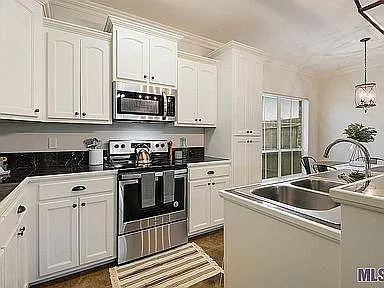Open Kitchen