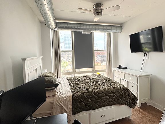 4th image of 1001 W Madison St APT 608