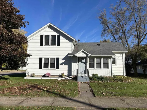 300 East DIVISION STREET, Greenwood, WI 54437