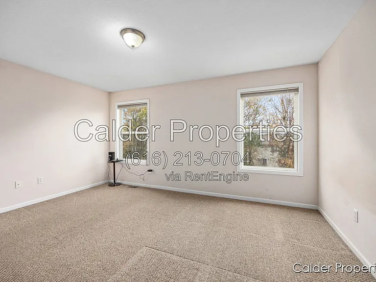 5686 E Falling Leaf Dr SE — Photo 19