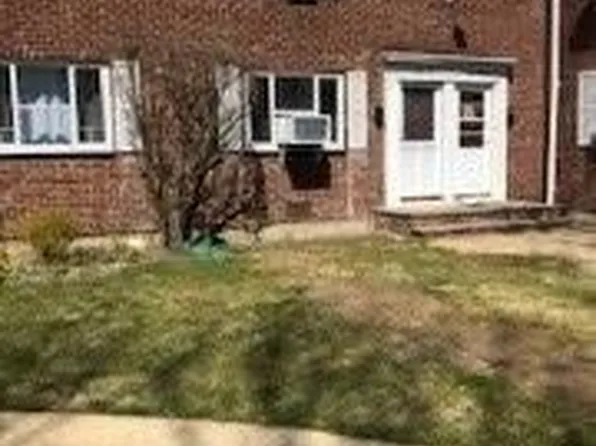 221-38 Manor Road #38, Bellerose Manor, NY 11427