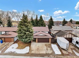 7 N Rideau Cres SE, Medicine Hat, AB T1B 3X8