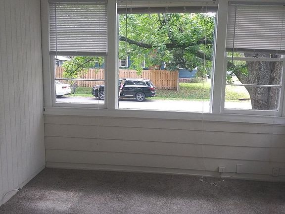 5th image of 4003 Myra St