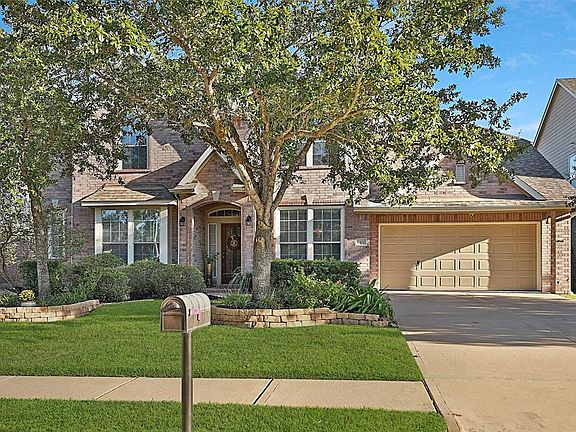 Many recent improvements to new coach lamps, roof 2015, attic solar fan.