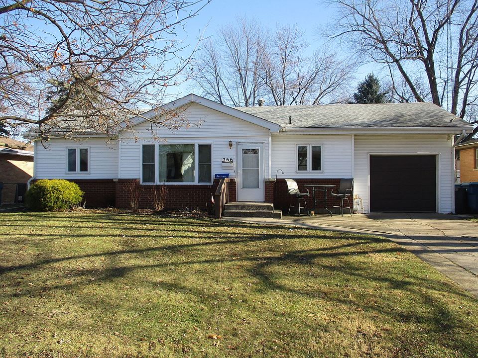 1st image of 266 W Country Ct