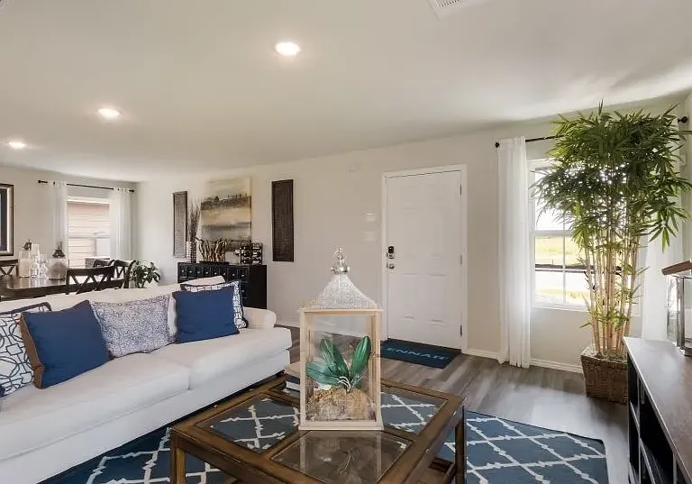 907 Cook Bnd — Photo 10