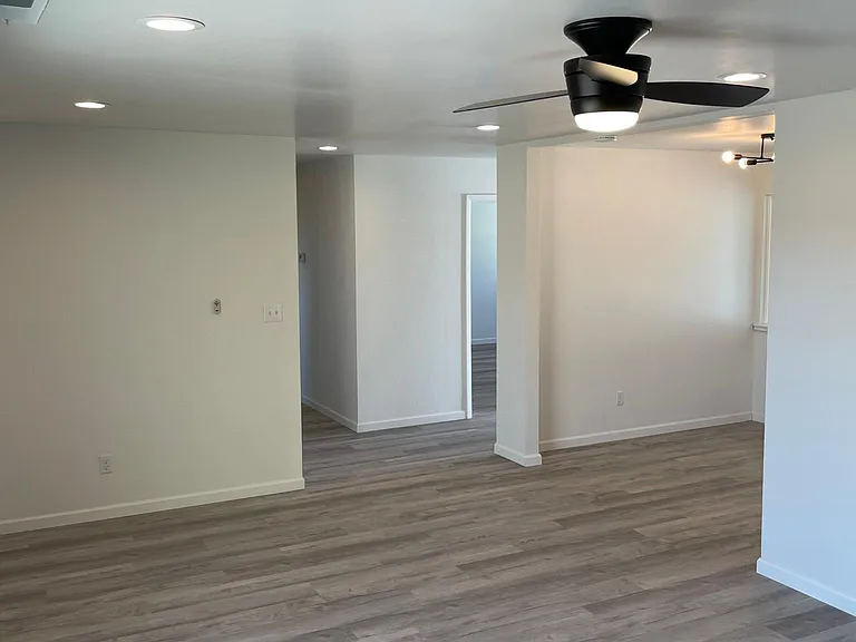 3269 E Sample Ave — Photo 5