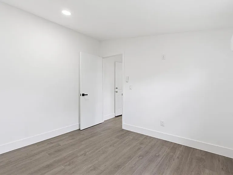 6713 S Mascotte St — Photo 25