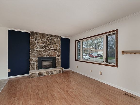 4th image of 3531 Kingswood Dr