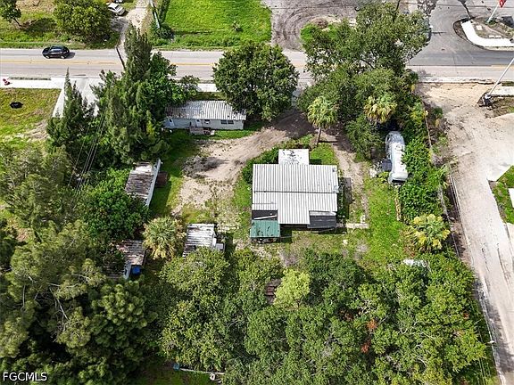4th image of 9890 Orange River Blvd