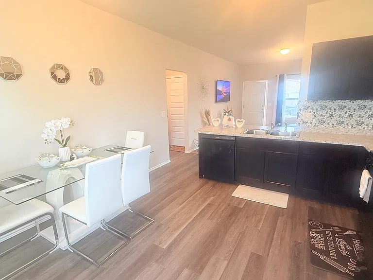 839 W Judy Dr — Photo 17