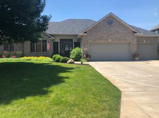 313 S Wintergreen Dr, Yorktown, IN 47396