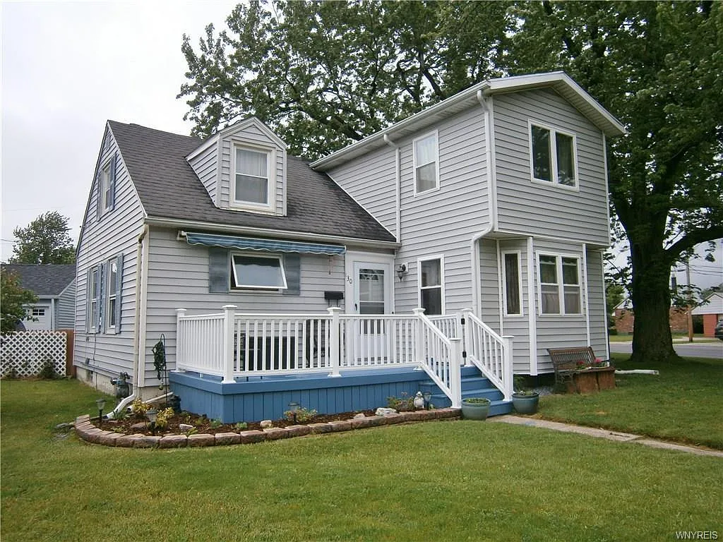 130 Beale Ave photo 1