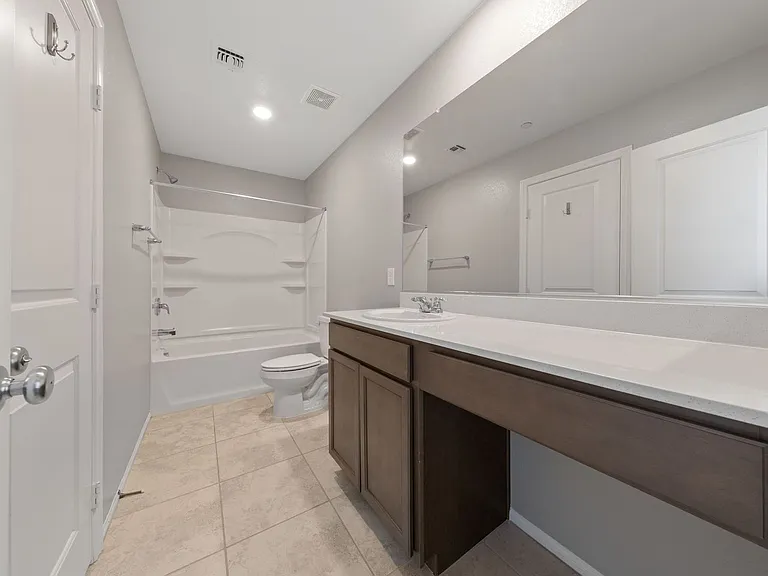 1103 Desert Dome Ave — Photo 17