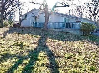 1207 Elm Ct, Runaway Bay, TX 76426