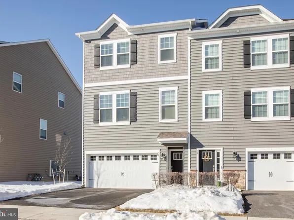 54 Rome Way, Mount Laurel, NJ 08054
