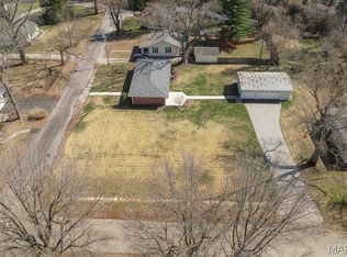 912 Brinkmann Ave, Edwardsville, IL